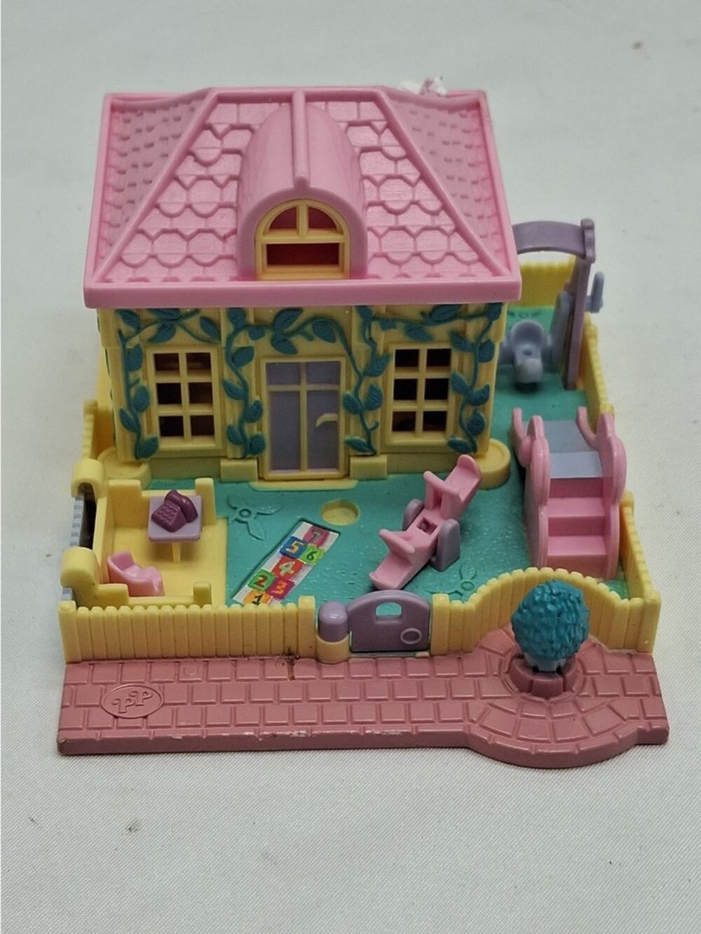 Vintage 1994 Polly Pocket Nursery School Day Care Bluebird Toys -